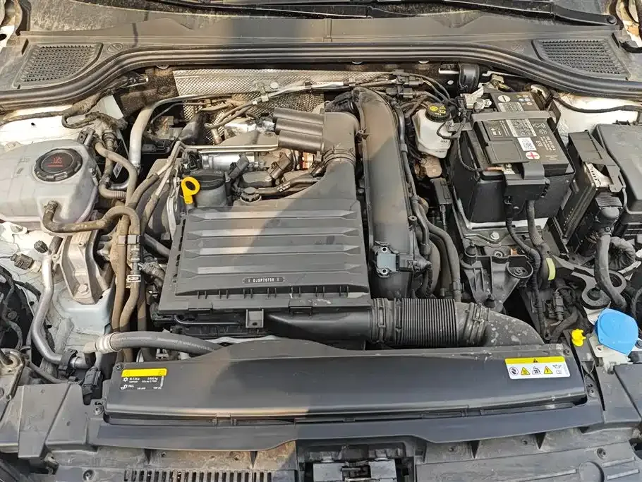 Volkswagen Golf 2023 из CN, фото 9