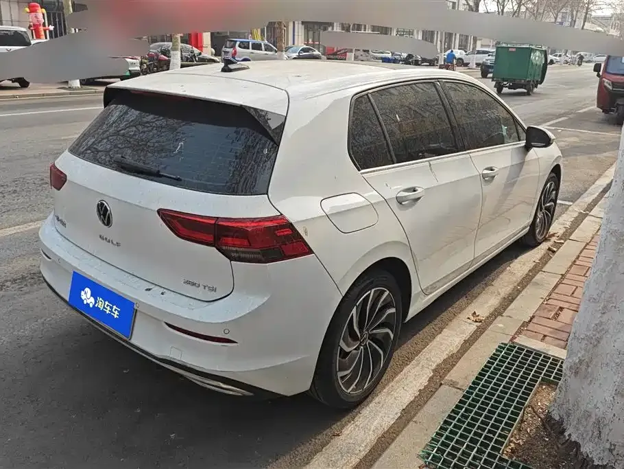 Volkswagen Golf 2023 из CN, фото 7