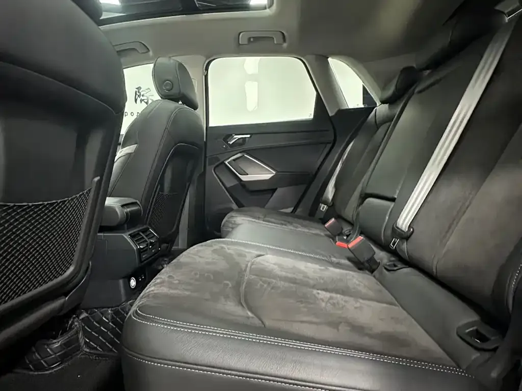 Audi Q3 2021 из CN, фото 6