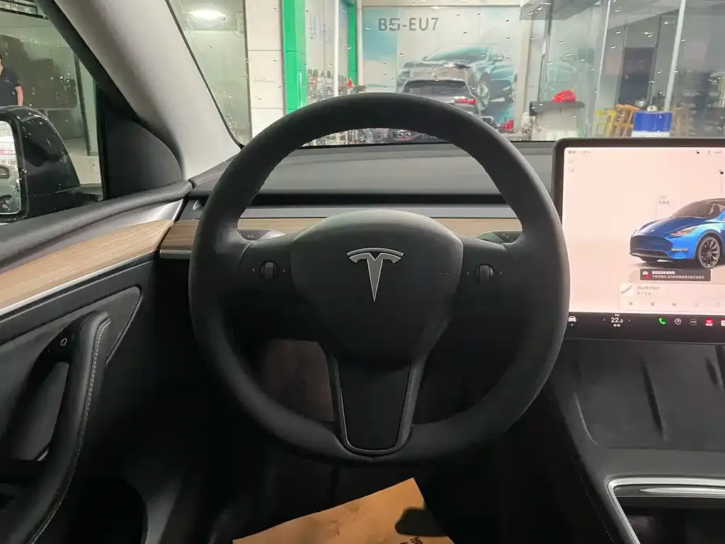 Tesla Model Y 2023 из CN, фото 3