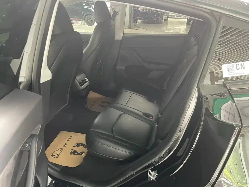 Tesla Model Y 2023 из CN, фото 4
