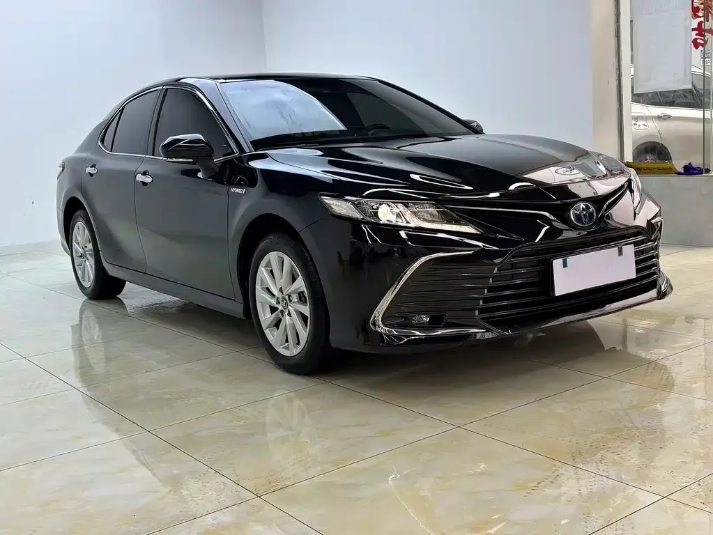 Toyota Camry 2023 из CN, фото 7