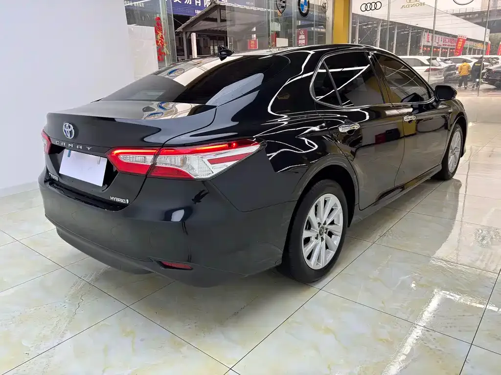 Toyota Camry 2023 из CN, фото 6