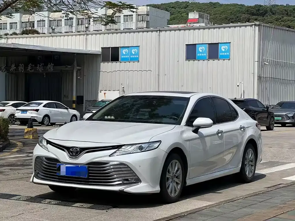 Toyota Camry 2021 из CN, фото 1