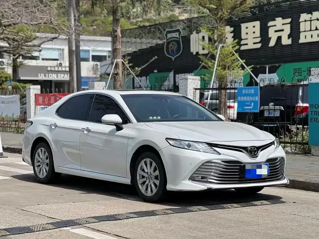 Toyota Camry 2021 из CN, фото 5