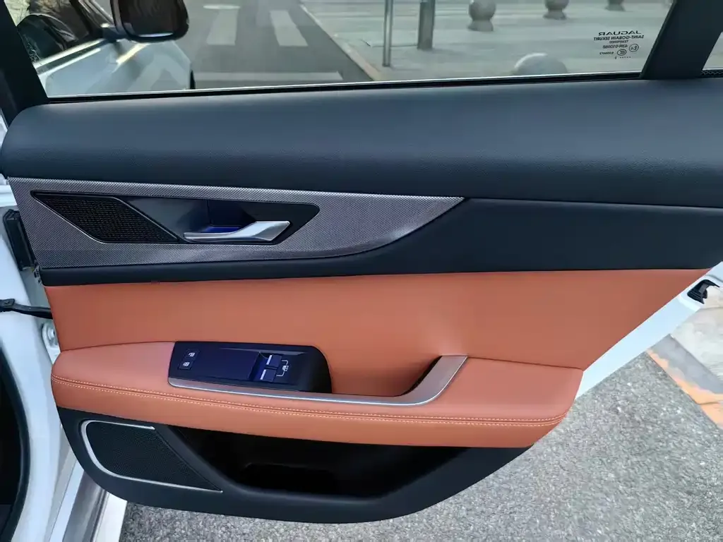 Jaguar XEL 2022 из CN, фото 4