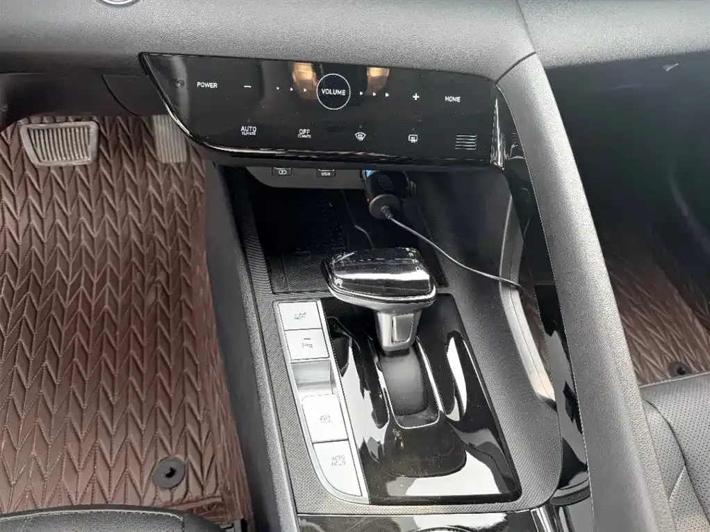 Hyundai Elantra 2022 из CN, фото 8