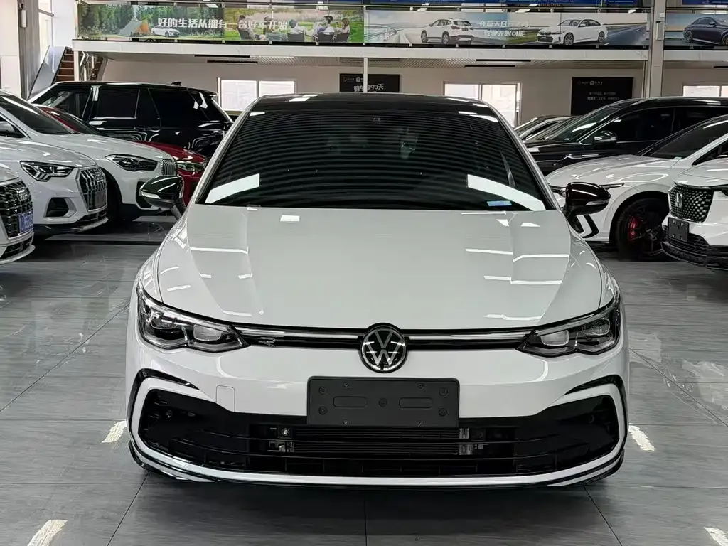 Volkswagen Golf 2022 из CN, фото 7