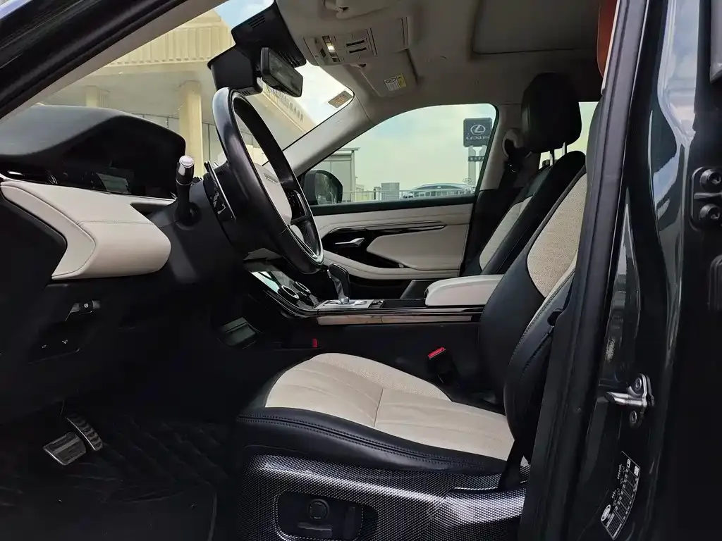 Land Rover Evoque 2023 из CN, фото 9