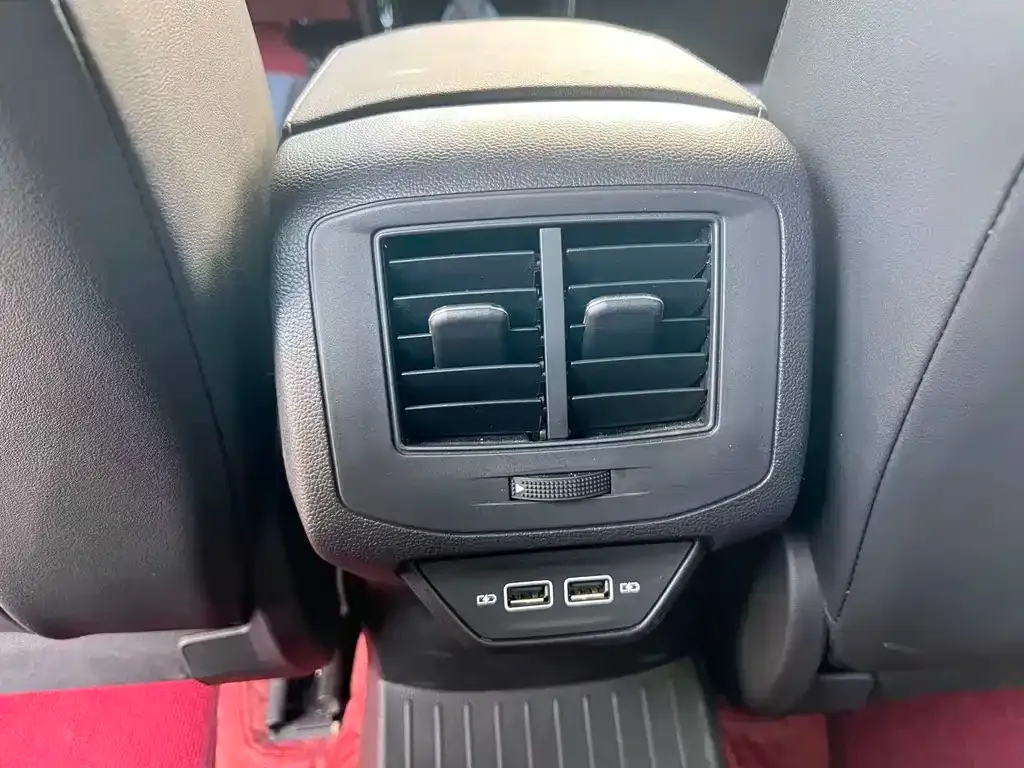 Volkswagen T-Roc 2024 из CN, фото 5