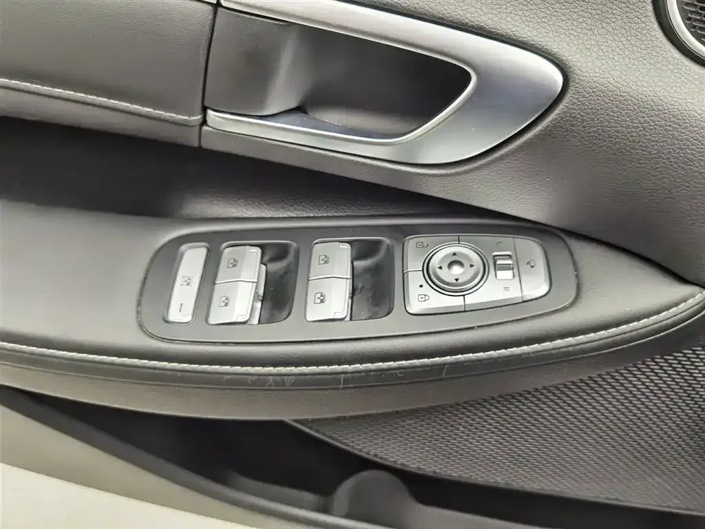 Hyundai Sonata 2021 из CN, фото 8