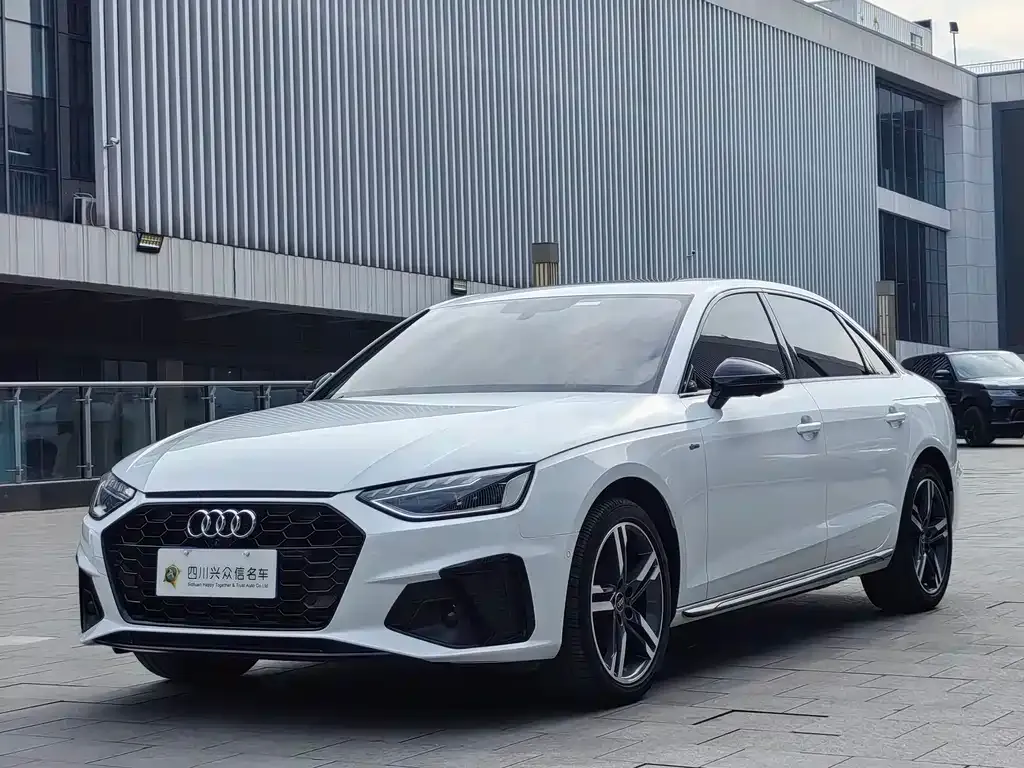 Audi A4L 2022 из CN, фото 9