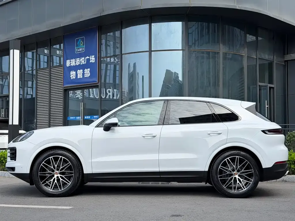 Porsche Cayenne 2026 из CN, фото 8