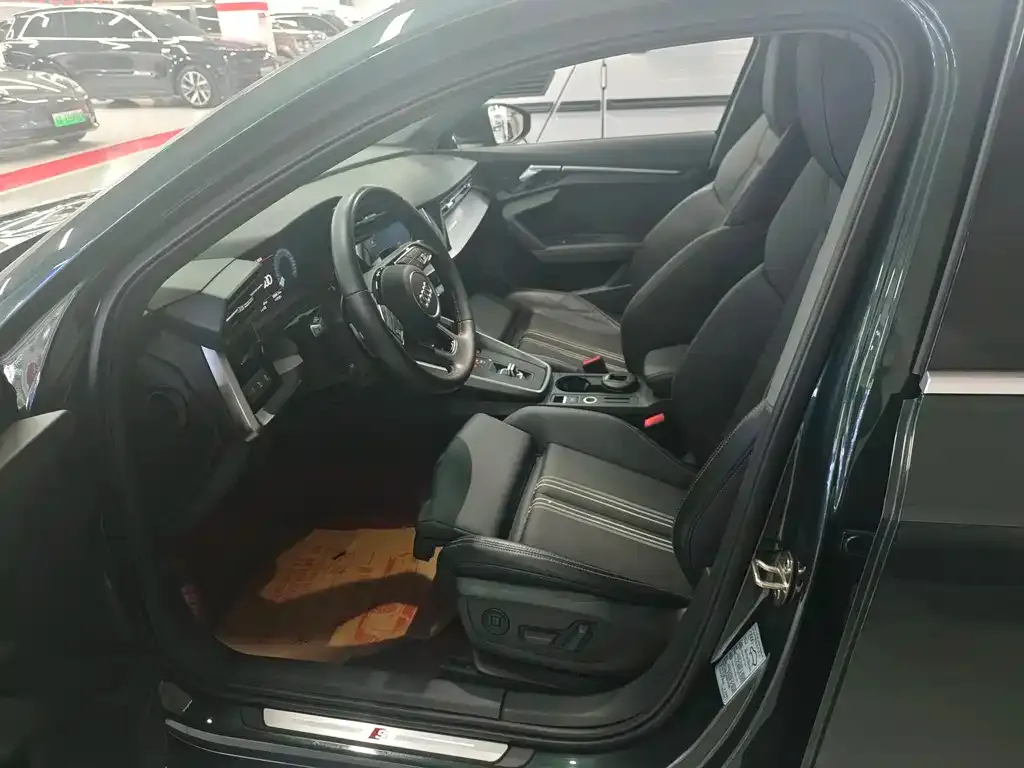 Audi A3 2022 из CN, фото 2