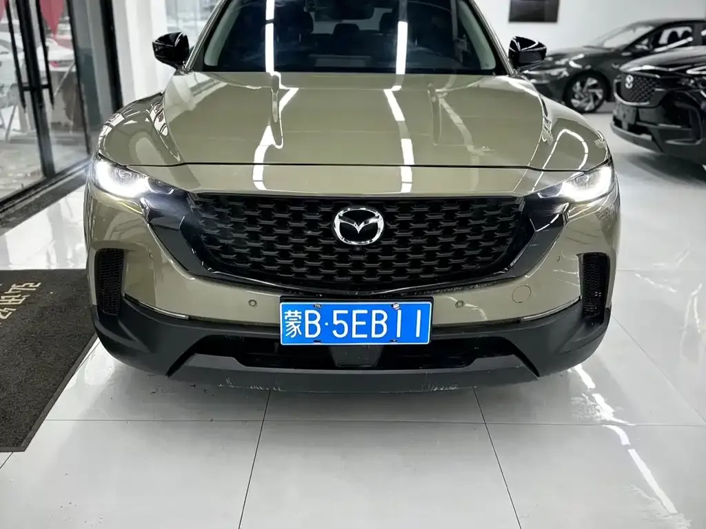 Mazda CX-50 2023 из CN, фото 2