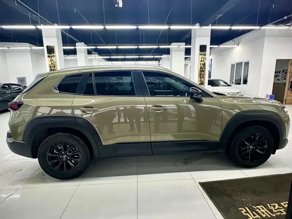 Mazda CX-50 2023 из CN, фото 10