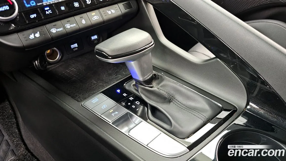 Hyundai AVANTE — фото 3