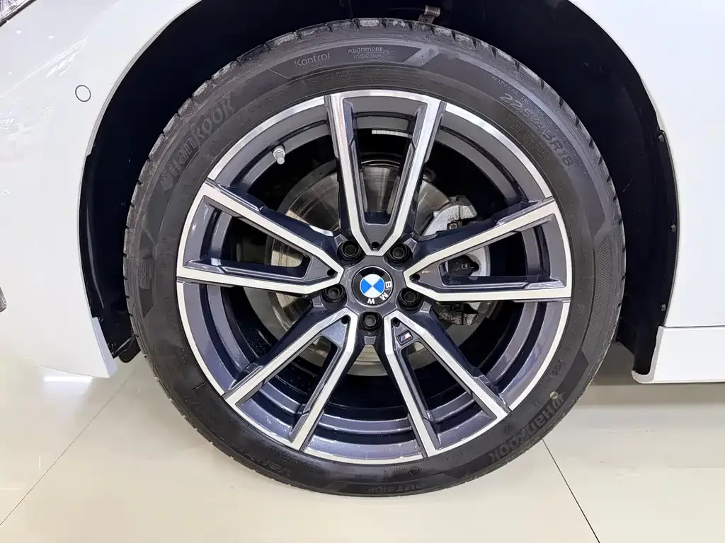 BMW 3 Series 2025 из CN, фото 6