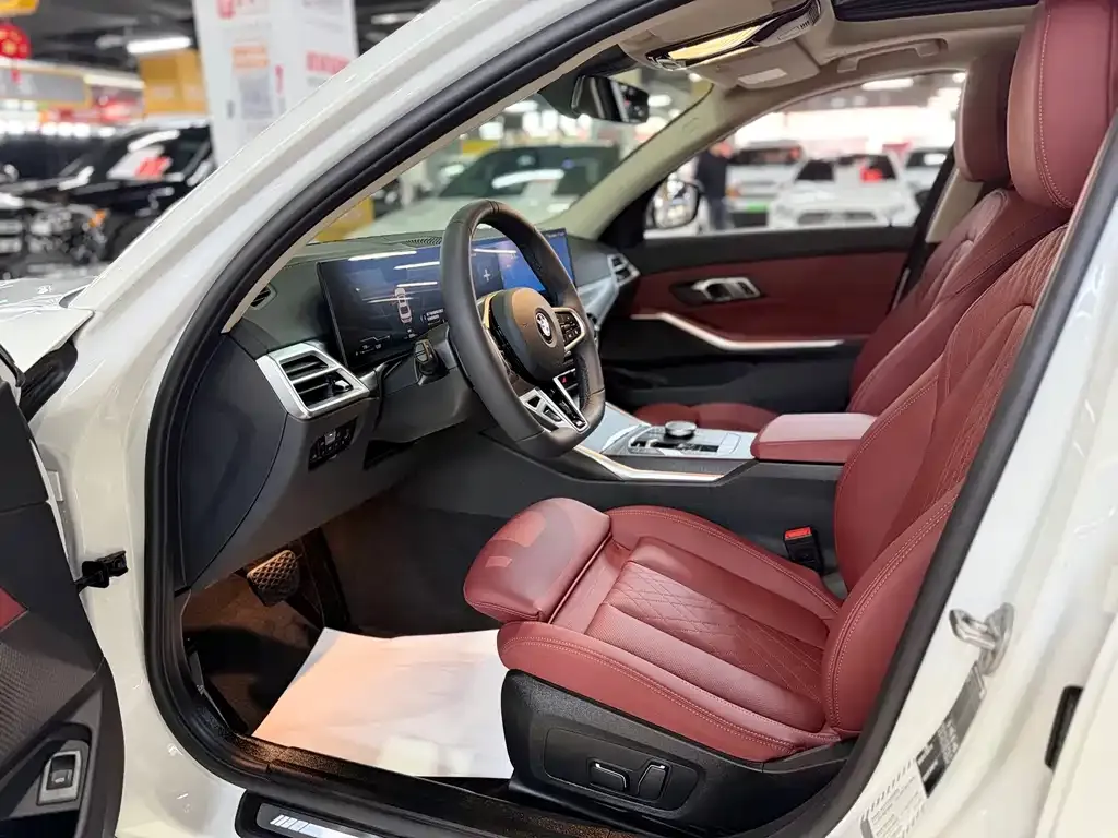 BMW 3 Series 2025 из CN, фото 3