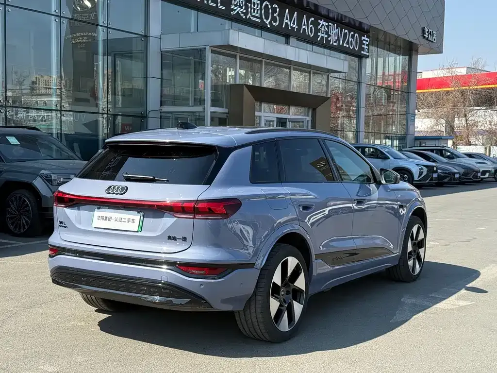 Audi Q6L e-tron — фото 8