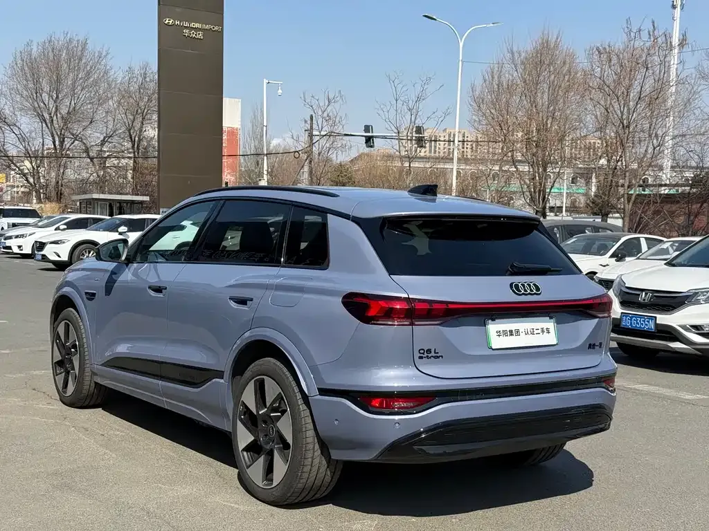 Audi Q6L e-tron — фото 9