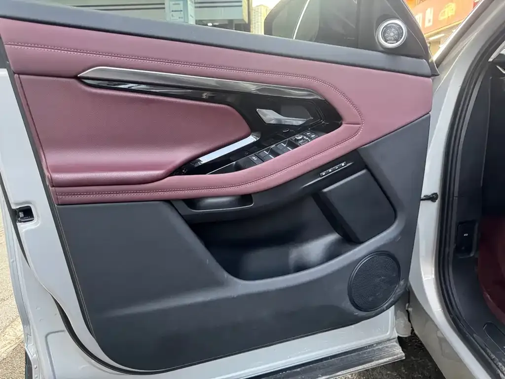 Land Rover Evoque — фото 4