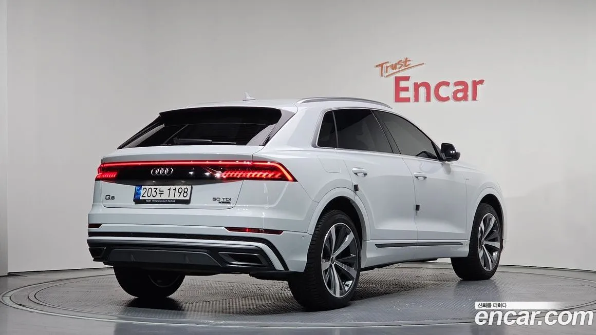 Audi Q8 2022 из KR, фото 2