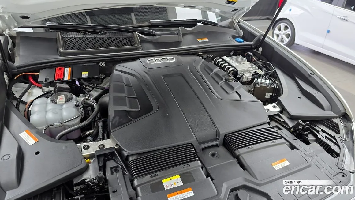 Audi Q8 2022 из KR, фото 8