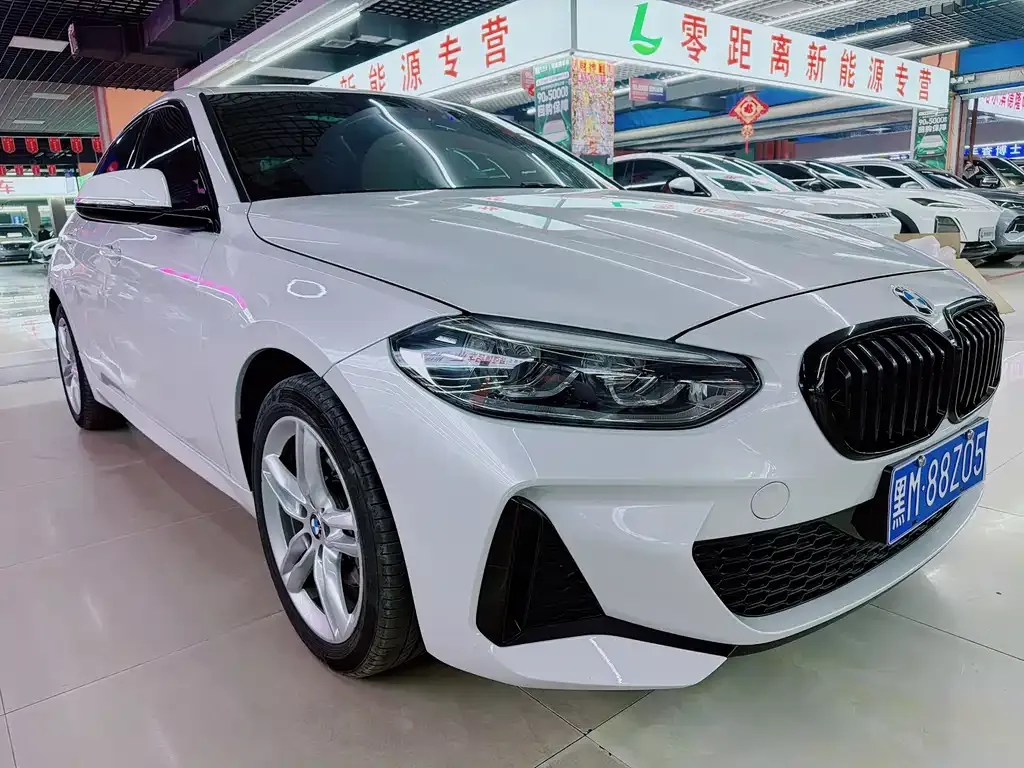 BMW 1 Series 2021 из CN, фото 6