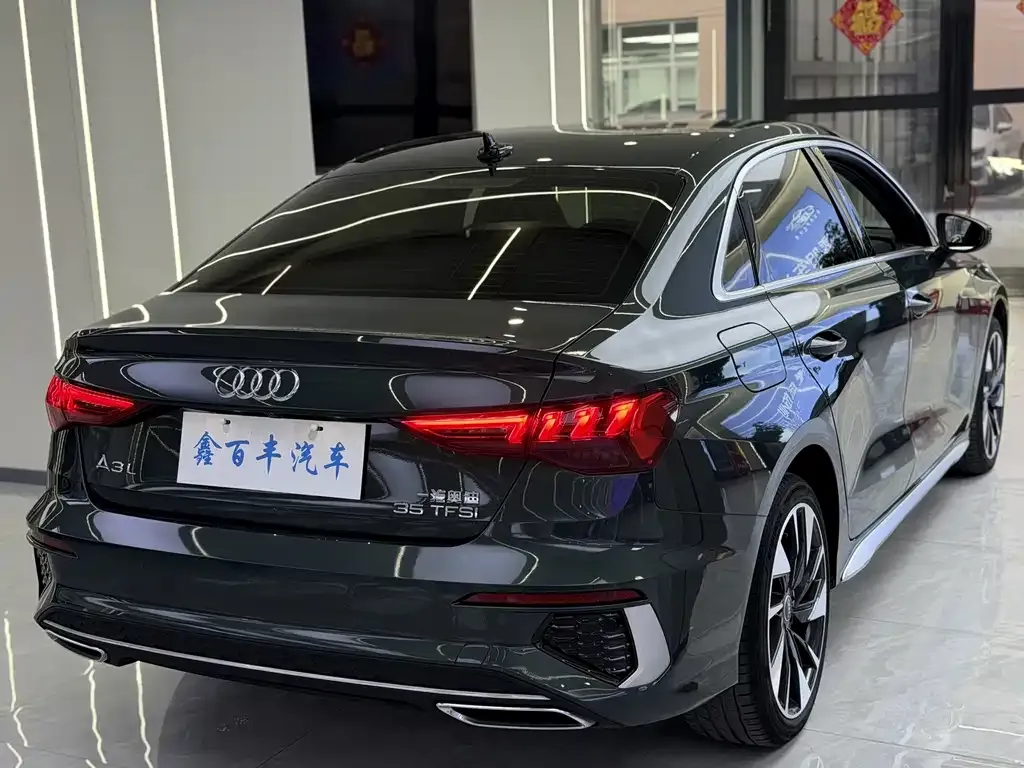 Audi A3 2023 из CN, фото 4