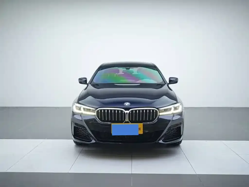 BMW 5 Series — фото 5