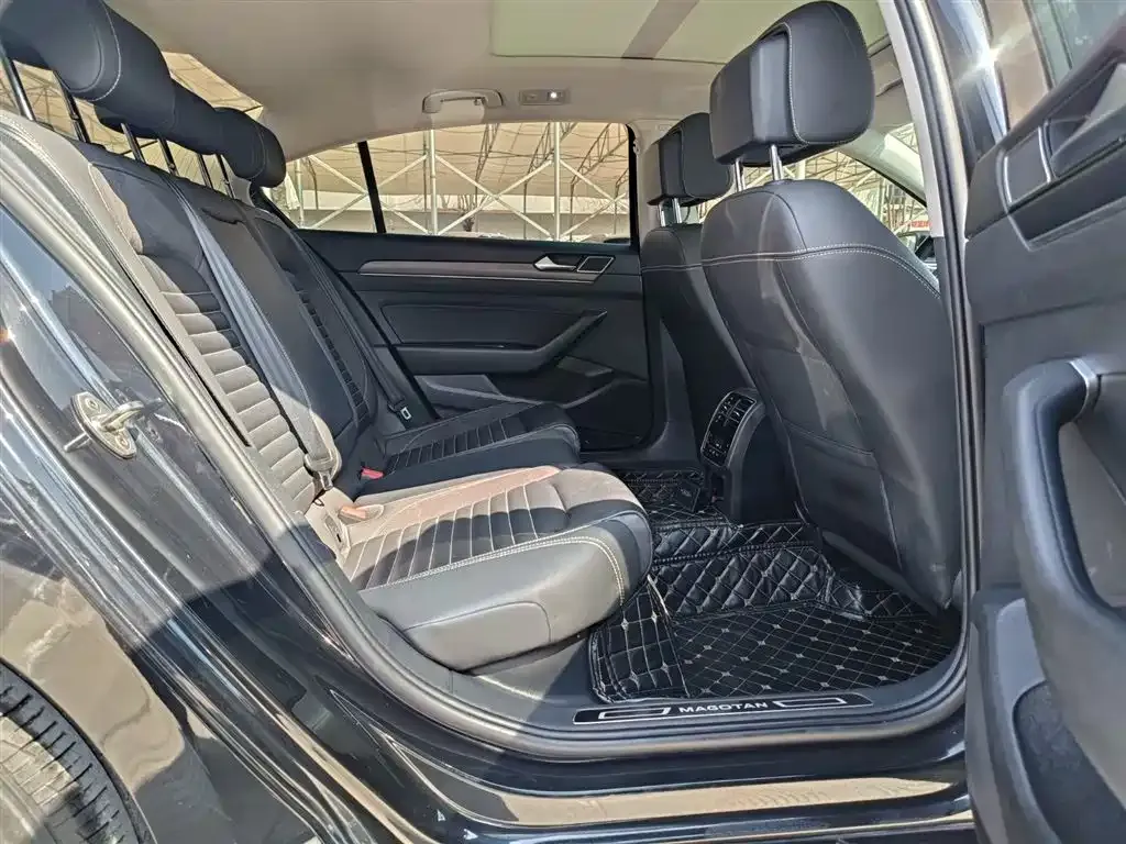 Volkswagen Magotan 2022 из CN, фото 8