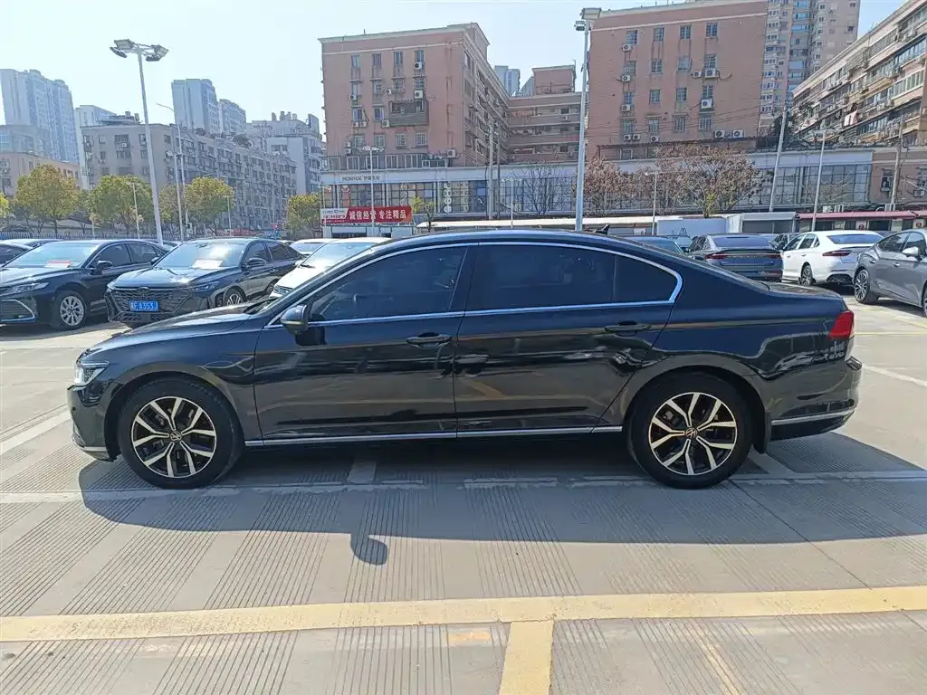 Volkswagen Magotan 2022 из CN, фото 7