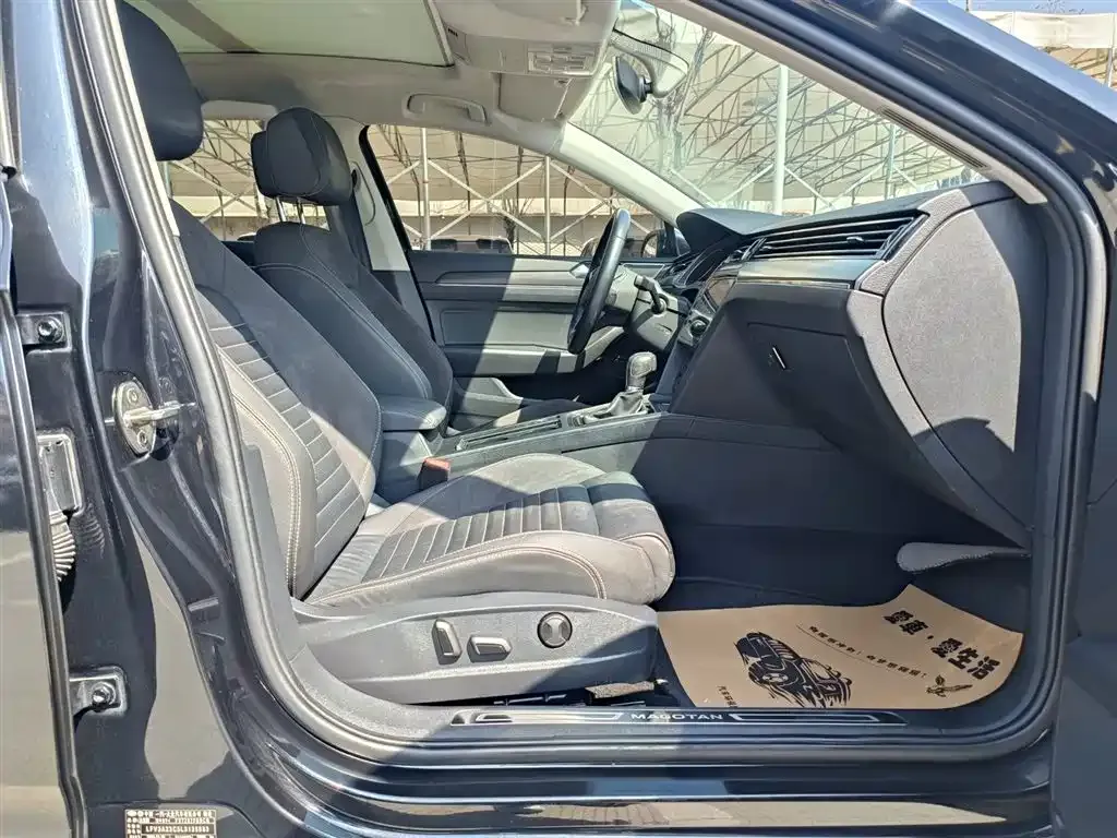 Volkswagen Magotan 2022 из CN, фото 5