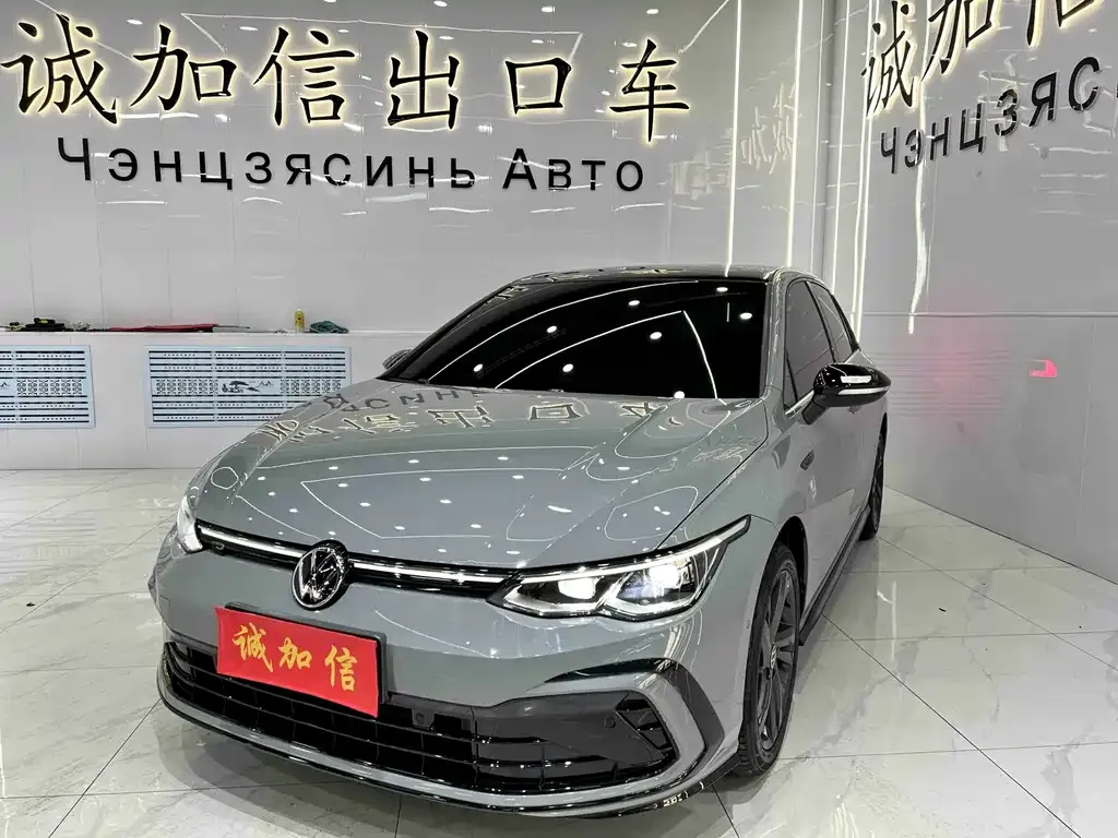 Volkswagen Golf 2023 из CN, фото 1