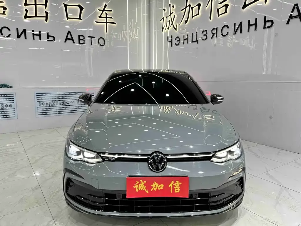 Volkswagen Golf 2023 из CN, фото 4