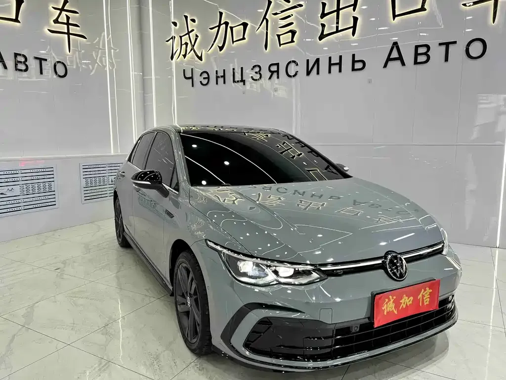 Volkswagen Golf 2023 из CN, фото 8