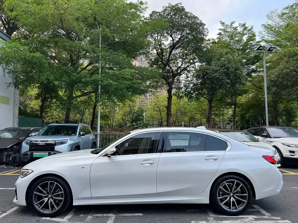 BMW 3 Series 2021 из CN, фото 7