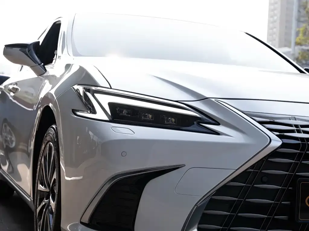 Lexus ES 2025 из CN, фото 6