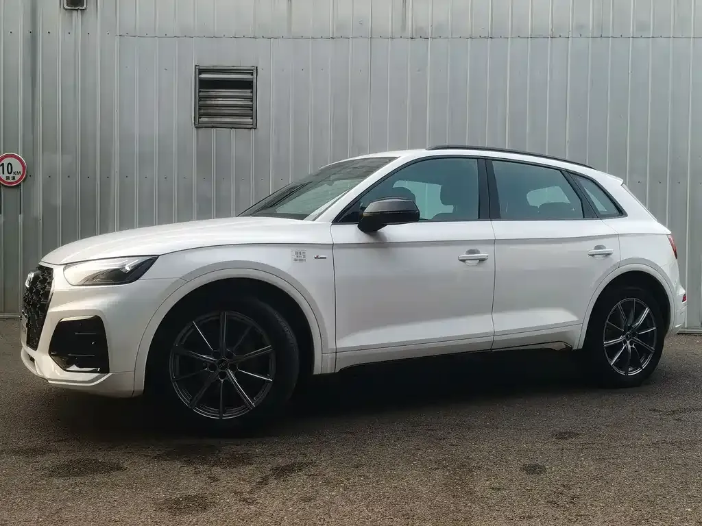 Audi Q5L 2023 из CN, фото 1