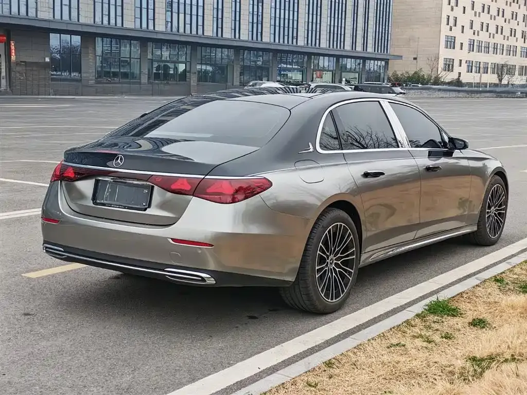 Mercedes-Benz E-Class 2025 из CN, фото 4