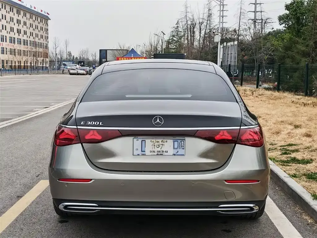 Mercedes-Benz E-Class 2025 из CN, фото 9