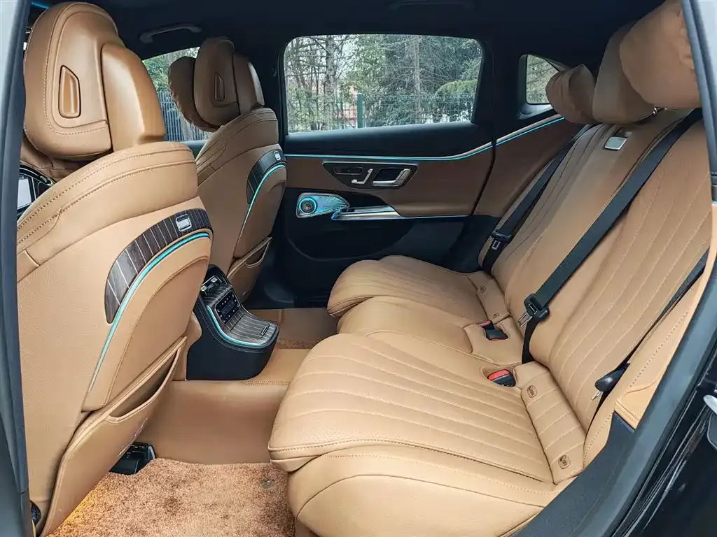 Mercedes-Benz E-Class 2025 из CN, фото 6