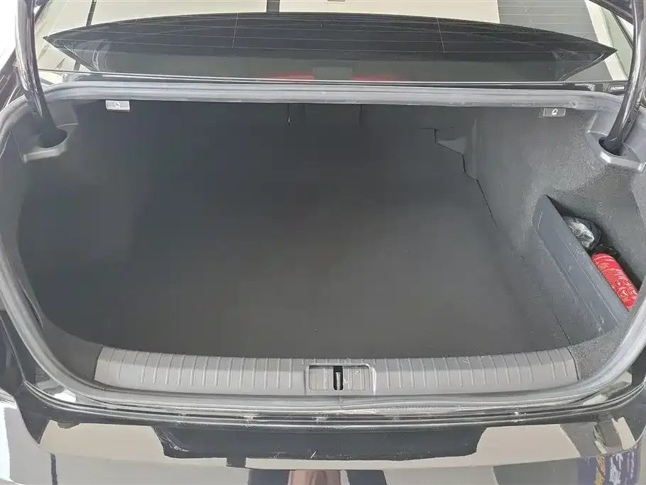 Volkswagen Magotan 2024 из CN, фото 8