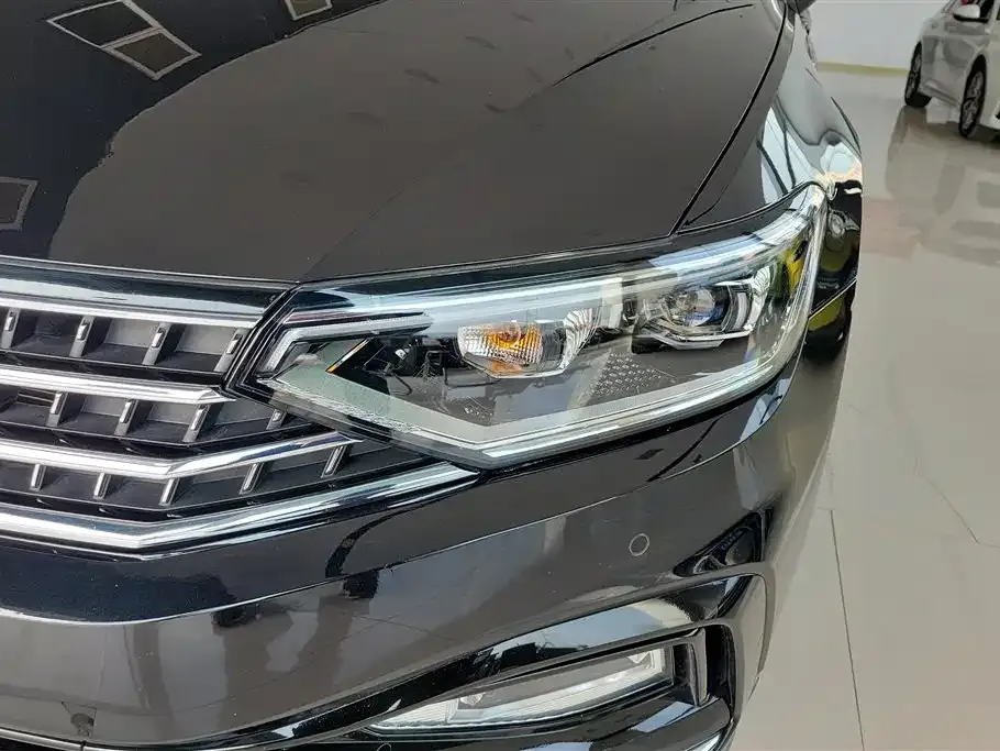 Volkswagen Magotan 2024 из CN, фото 6