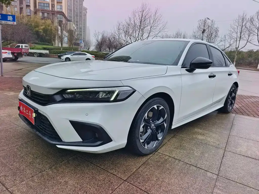 Honda Civic — фото 1