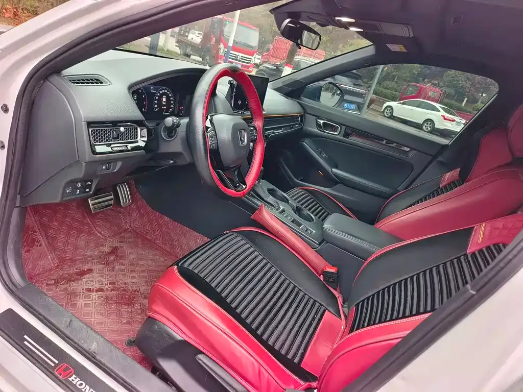 Honda Civic — фото 7