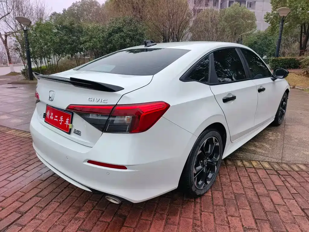 Honda Civic — фото 8