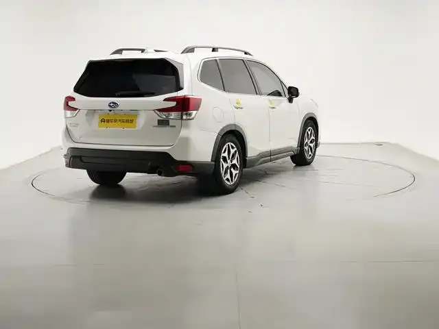 Subaru Forester — фото 5