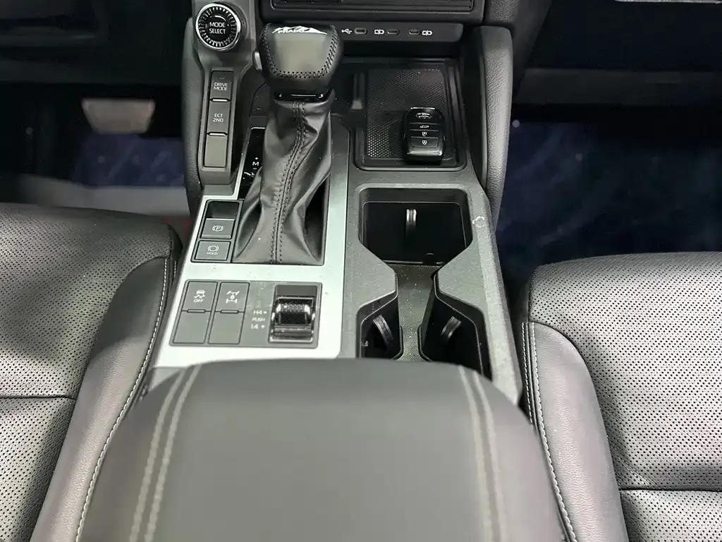 Toyota Prado 2025 из CN, фото 4